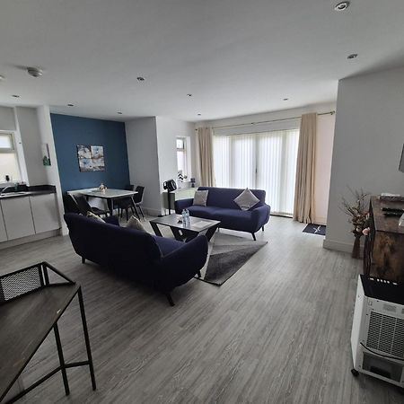 Luxury 2Bedroom - 2Bath - Prime Location - Patio Harrow on the Hill Zewnętrze zdjęcie