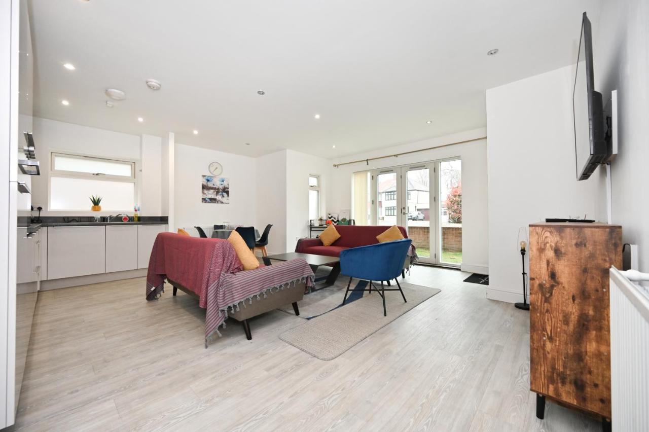 Luxury 2Bedroom - 2Bath - Prime Location - Patio Harrow on the Hill Zewnętrze zdjęcie