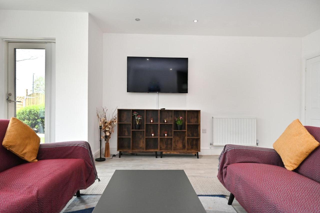 Luxury 2Bedroom - 2Bath - Prime Location - Patio Harrow on the Hill Zewnętrze zdjęcie