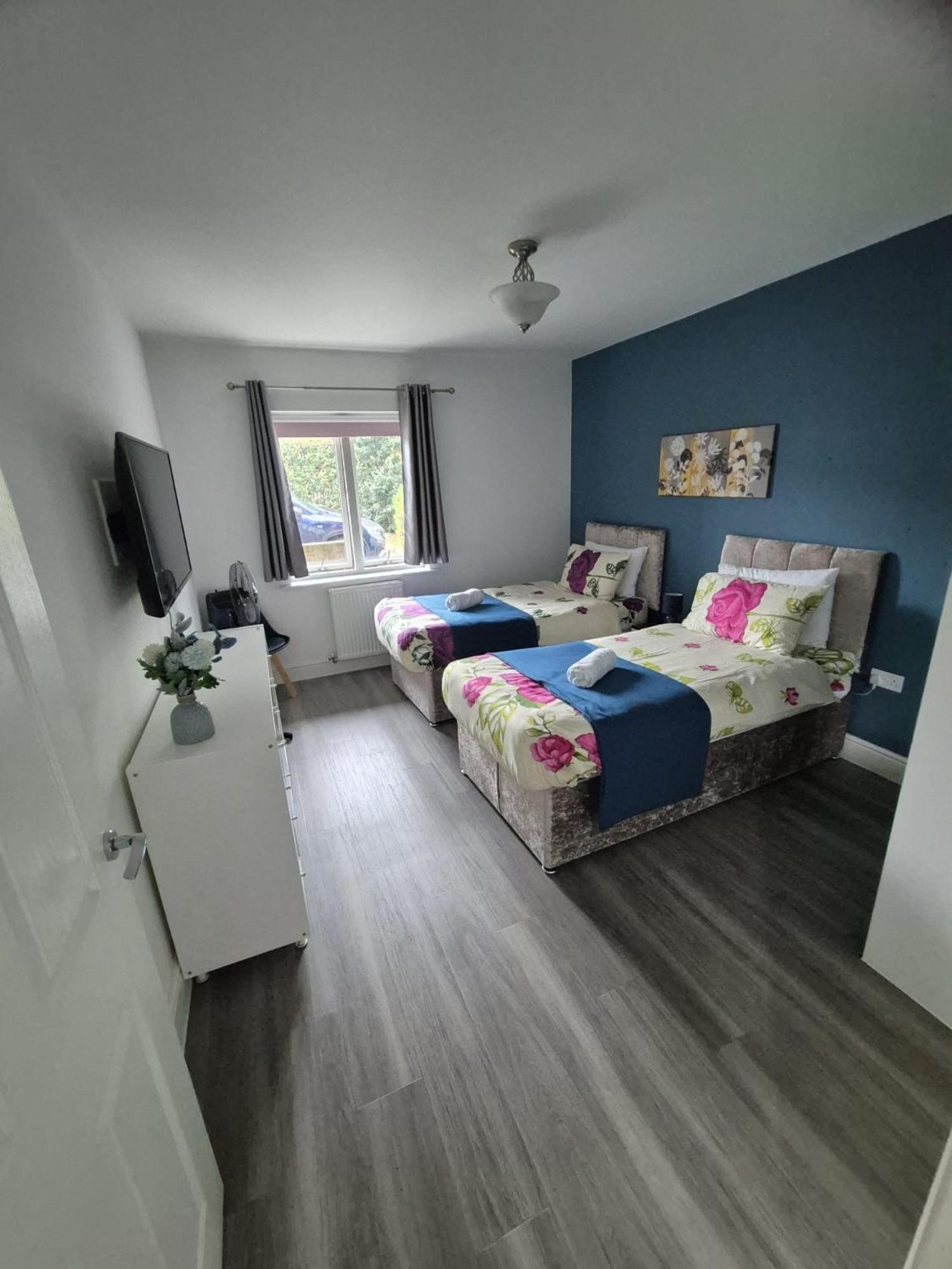 Luxury 2Bedroom - 2Bath - Prime Location - Patio Harrow on the Hill Zewnętrze zdjęcie